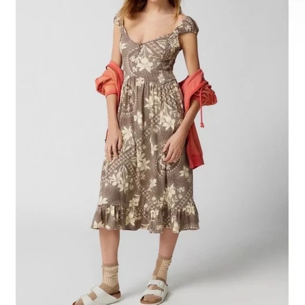 Uo Elenor Printed Midi Dress In Brown